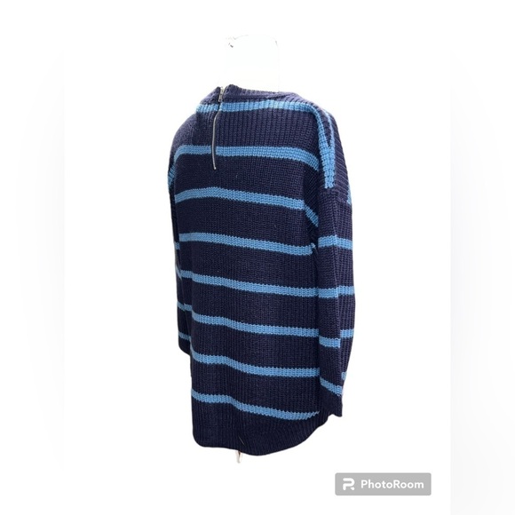 Cable & Gauge Knit Blue Striped Petite Sweater Size M - Picture 2 of 5